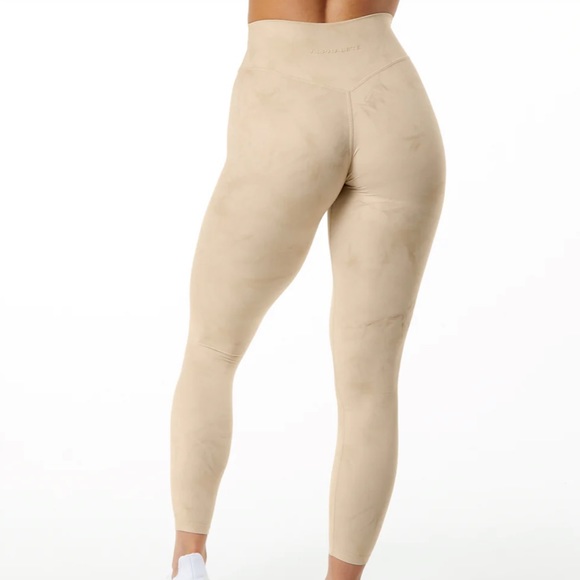 Alphalete Pants & Jumpsuits Alphalete Alphalux Wonder Leggings 27 Color Hazelnut Poshmark